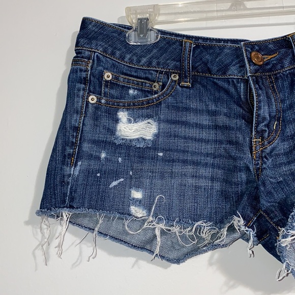 AEO Distressed Jean Shorts - Size 8 - Picture 2 of 6